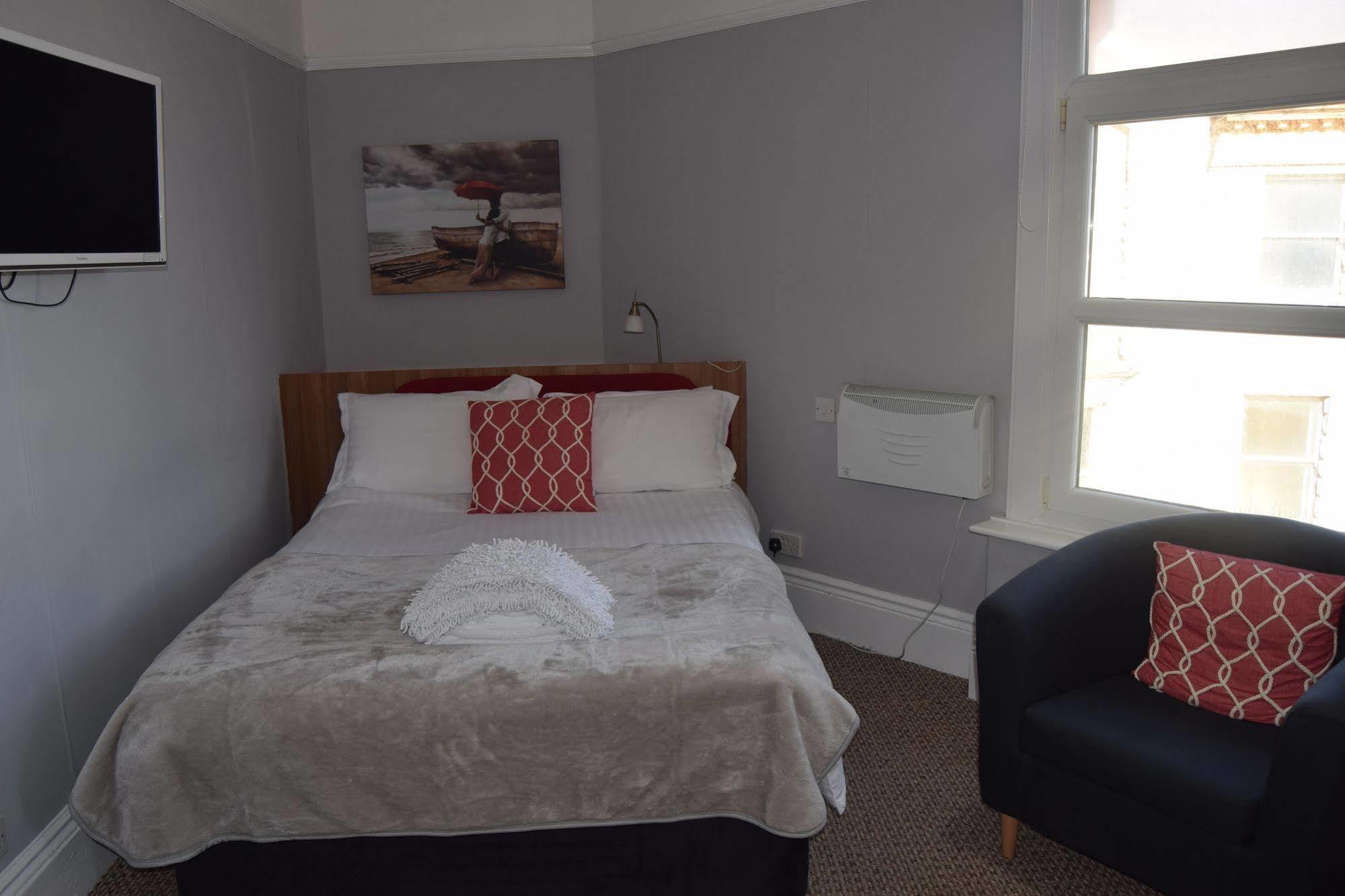 The Blenheim Bed & Breakfast Dawlish Bagian luar foto