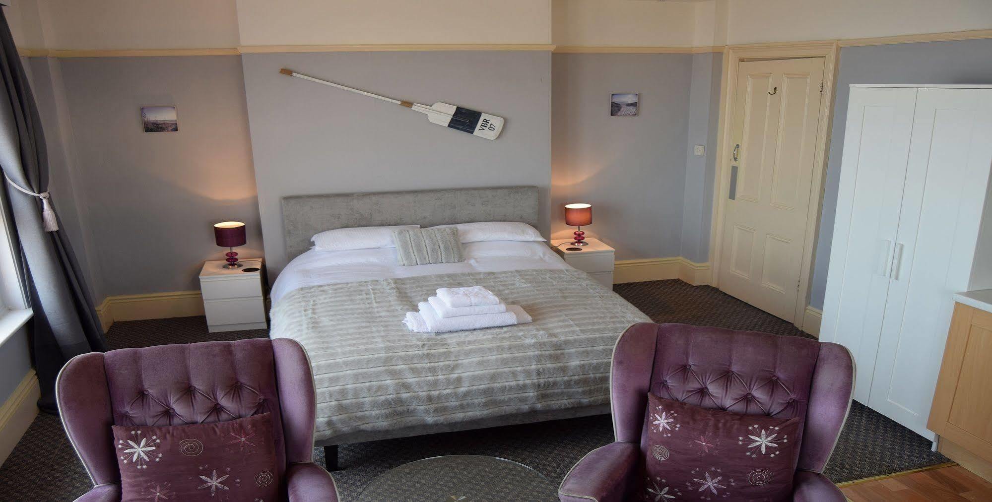 The Blenheim Bed & Breakfast Dawlish Bagian luar foto