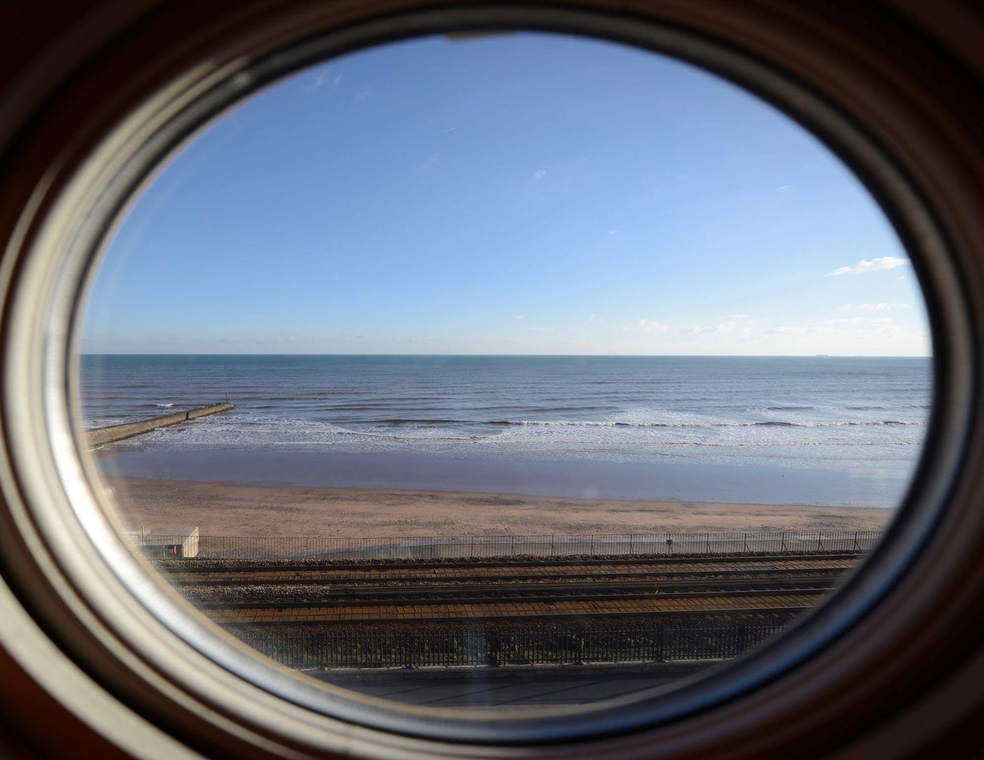 The Blenheim Bed & Breakfast Dawlish Bagian luar foto